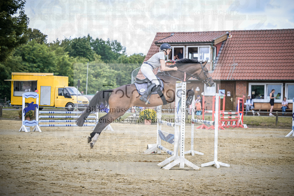 DOS_9319 | Entdecke hochwertige Reitturnierfotos von Foto Oger. Professionell, emotional und authentisch – jetzt Lieblingsmomente im Shop bestellen.Deutschlandweite Turnierfotografie. - Realisiert mit Pictrs.com