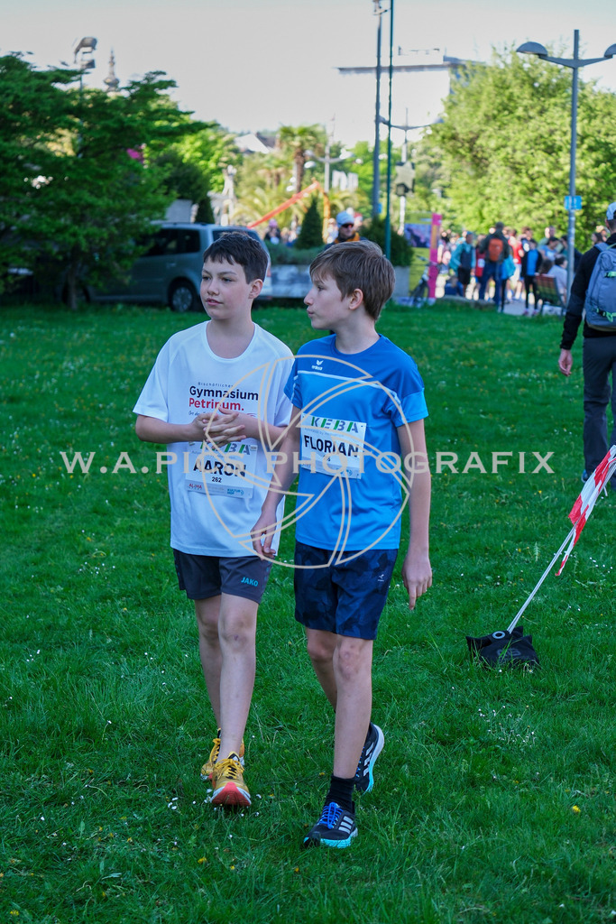 ..... | LINZ,AUSTRIA,27.April 24, Int. 3 Brückenlauf Linz  , Image shows: Photo: WAPICS / Michael ring