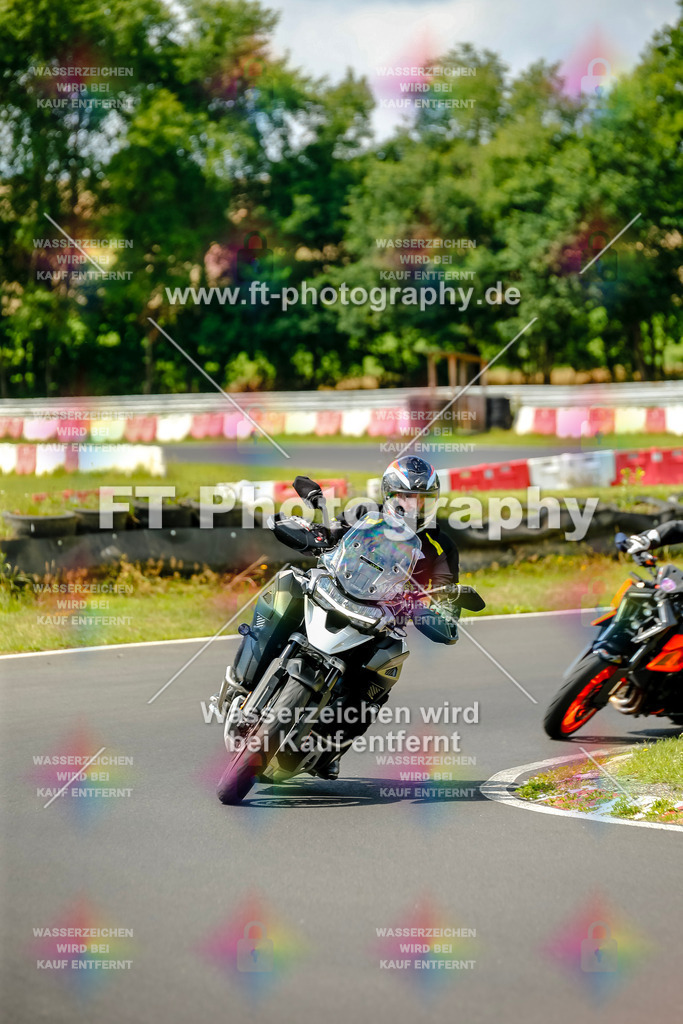 VBK-4886 | Hier findet Ihr Bilder von Touristenfahrten auf der Nürburgring Nordschleife oder von anderen Veranstaltungen die ich besucht habe. Viel Spass beim Durch Schauen 