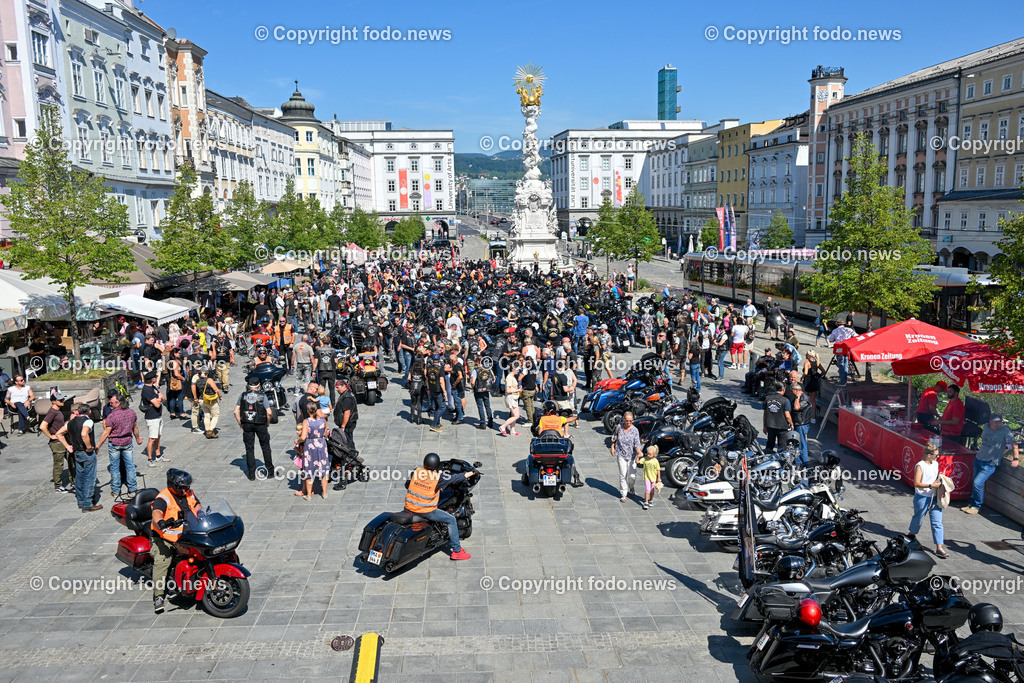 Linz_ Harley Davidson Charity_ 15.08.2023-20 | 15.08.2023, Linz, AUT, Harley Davidson Charity 2023 Hauptplatz Linz, im Bild Harley Davidson 