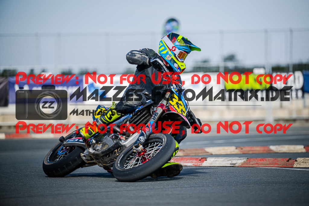 MaZZes_FotoMatrix_220904_3956 | S2