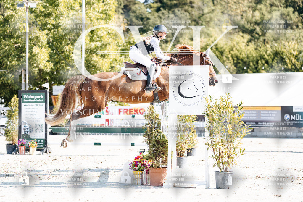CK901876 | Turnierfotografie Pferdefotografie Trier Rheinland-Pfalz Pferdesport Reitsport Tierfotografie Sportfotografie Pferdevideo Pferdevideografie Equestrianvideography equestrianphotography  - Realisiert mit Pictrs.com