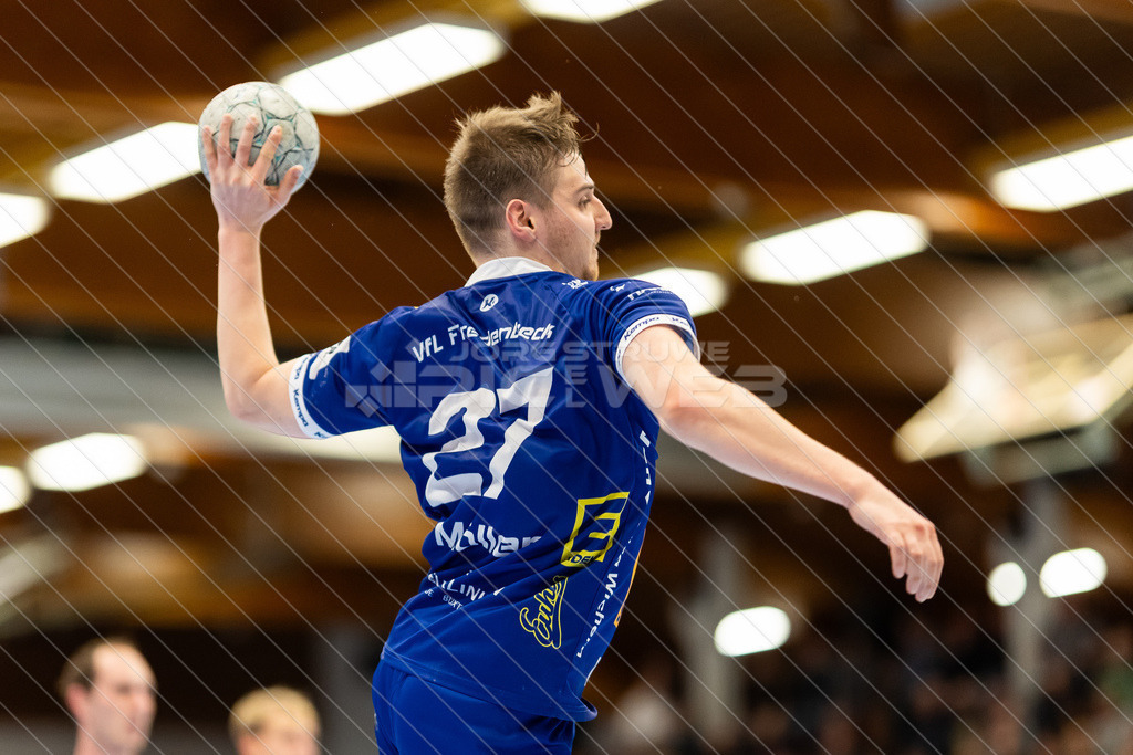 20251011_Picselweb-Fotografie_2R3_3190 | Jan Möller (27, VfL Fredenbeck) - Realisiert mit Pictrs.com