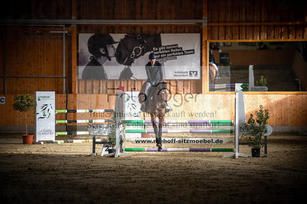 DOS_0404 | Entdecke hochwertige Reitturnierfotos von Foto Oger. Professionell, emotional und authentisch – jetzt Lieblingsmomente im Shop bestellen.Deutschlandweite Turnierfotografie. - Realisiert mit Pictrs.com