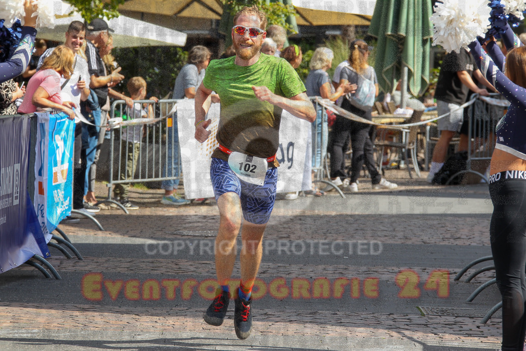 250824_1242_EV4_9410 | Sportfotografie im Rhein-Sieg Kreis, Köln, Bonn, NRW, Rheinland Pfalz, Hessen, etc. Unser Tätigkeitsfeld umfasst den Laufsport vom Volkslauf über den Marathon, Duathlon, Triathon bis zum Ultralauf wie Kölnpfad Ultra oder Schindertrail.