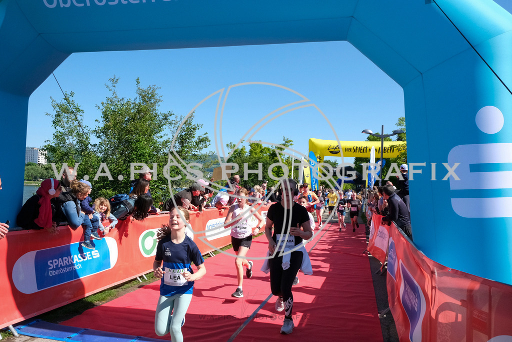 ..... | LINZ,AUSTRIA,27.April 24, Int. 3 Brückenlauf Linz  , Image shows: Photo: WAPICS / Michael ring