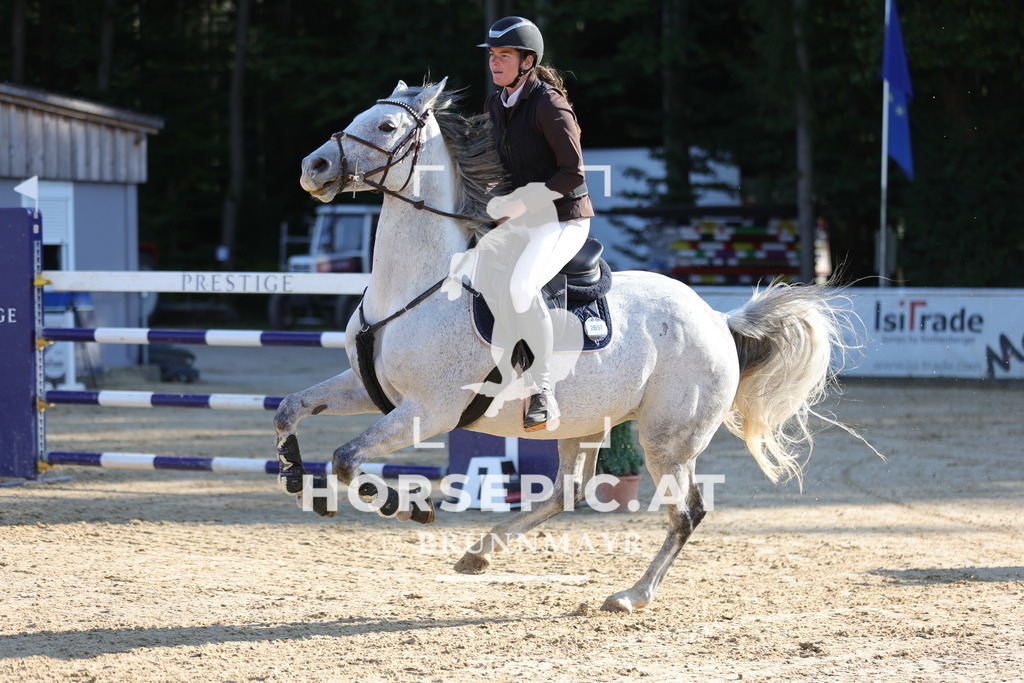 0P6A8244 | Willkommen bei Brunnmayr - Design & Fotografie – Ihrem Spezialisten für Reitturniere und Pferdeveranstaltungen in Oberösterreich, Salzburg und Bayern! Seit über 17 Jahren sind wir leidenschaftlich dabei.