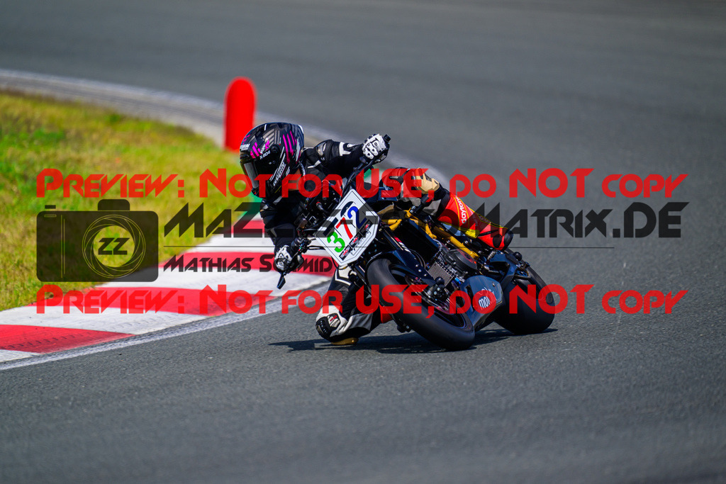 MaZZes_FotoMatrix_240725_6007705_4776 | ROT