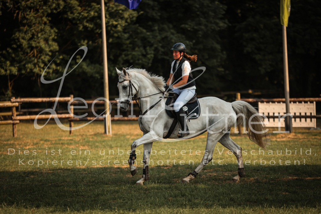 18.FrSpA00095 | Leoni Ertmer Photography - Realisiert mit Pictrs.com