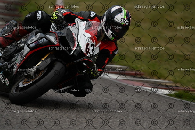 25bt02-0381 | markuskiefer.com - Realisiert mit Pictrs.com