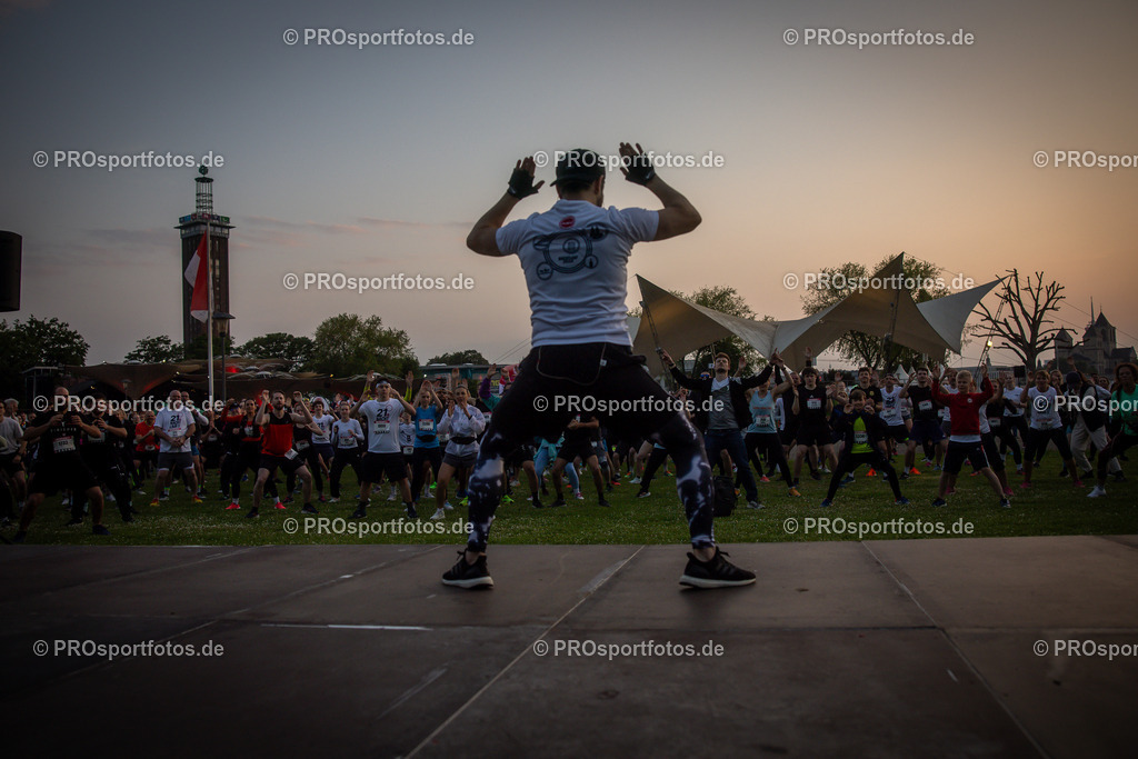 21. ASV Nachtlauf; Koeln, 08.05.24 | Impressionen vom 21. ASV Nachtlauf am 08.05.24 am Tanzbrunnen in Koeln. Foto: BEAUTIFUL SPORTS/Axel Kohring