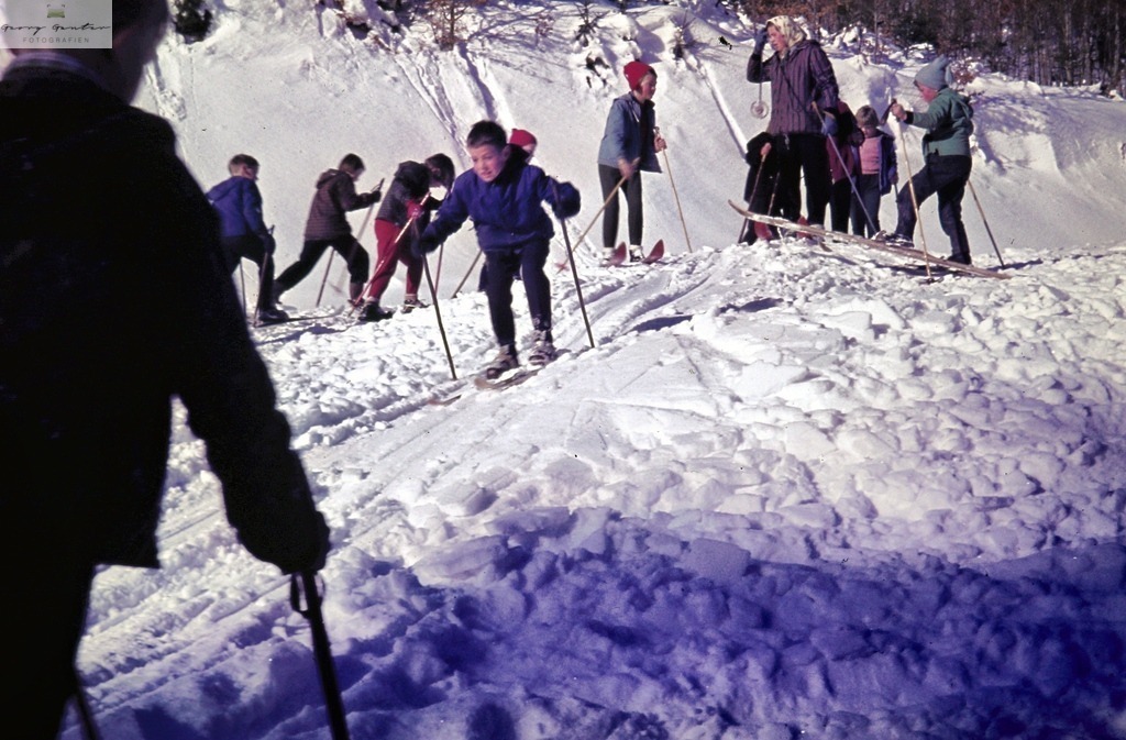 Winterschule 5 | Fotoblog Schwarzwald, Foto Blog Wiesental, Pfaffenberg, Winterzauber, Zeller Bergland, Zell im Wiesental, Fotoblog Wiesental, Landschaftsfotos, Bilder Wiesental, Natur, Naturbilder, Fastnacht, Zeller Fastnacht, Zeller Fasnacht, Zeller Bergland, Belchen, - Realisiert mit Pictrs.com