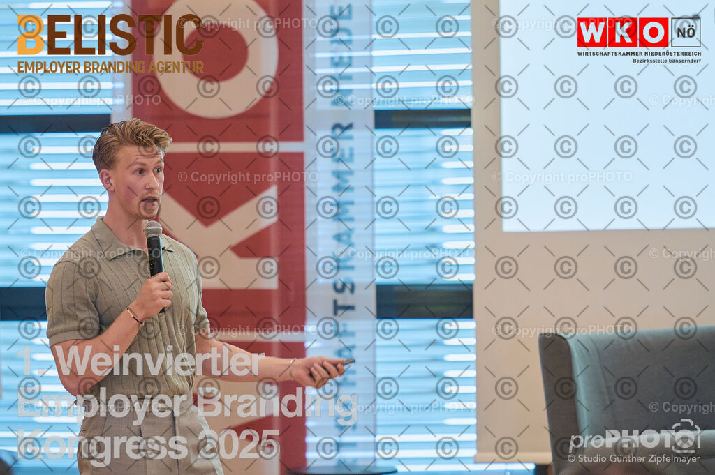 321_202509_EmployerBranding_NZ6_0300 | proPHOTO - Realisiert mit Pictrs.com