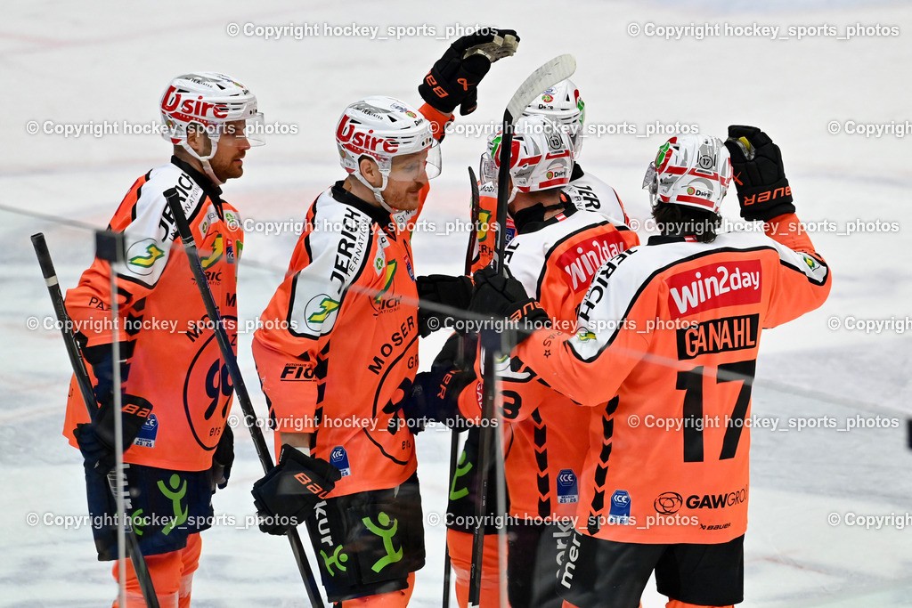 EC IDM WÄRMEPUMPEN VSV vs. MOSER MEDICAL GRAZ99ERS | Jubel Graz 99ers, #5 Kasper Kotkansalo Graz 99ers, #4 Korbinian Holzer Graz 99ers, #17 Manuel Ganahl Graz 99ers, EC IDM WÄRMEPUMPEN VSV vs. MOSER MEDICAL GRAZ99ERS, EC IDM WÄRMEPUMPEN VSV vs. MOSER MEDICAL GRAZ99ERS am 17.03.2026 in Villach (Stadthalle Villach), Austria, (Photo by Bernd Stefan)