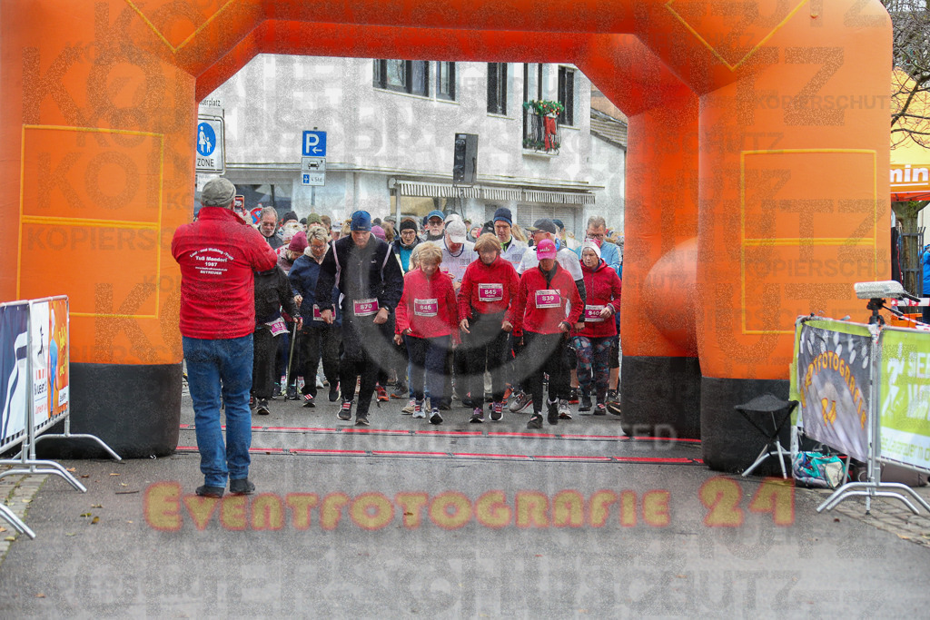 251130_1029_EX1_5066 | Sportfotografie im Rhein-Sieg Kreis, Köln, Bonn, NRW, Rheinland Pfalz, Hessen, etc. Unser Tätigkeitsfeld umfasst den Laufsport vom Volkslauf über den Marathon, Duathlon, Triathon bis zum Ultralauf wie Kölnpfad Ultra oder Schindertrail.