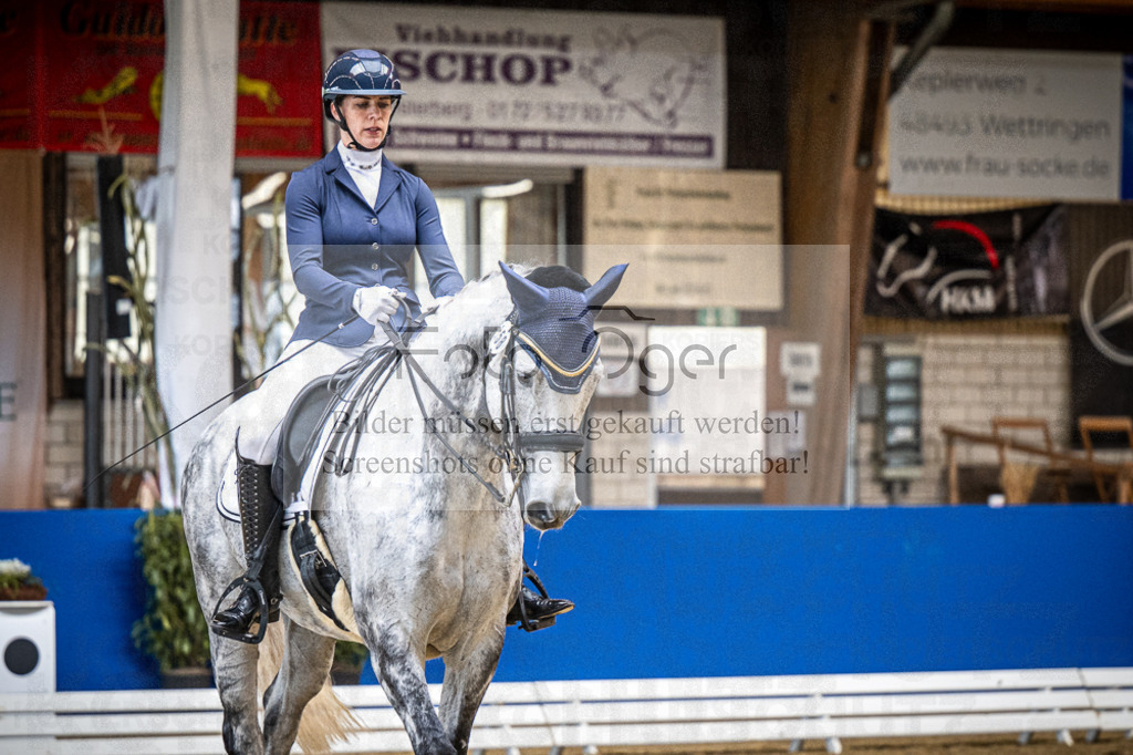 DOS_3045 | Entdecke hochwertige Reitturnierfotos von Foto Oger. Professionell, emotional und authentisch – jetzt Lieblingsmomente im Shop bestellen.Deutschlandweite Turnierfotografie. - Realisiert mit Pictrs.com