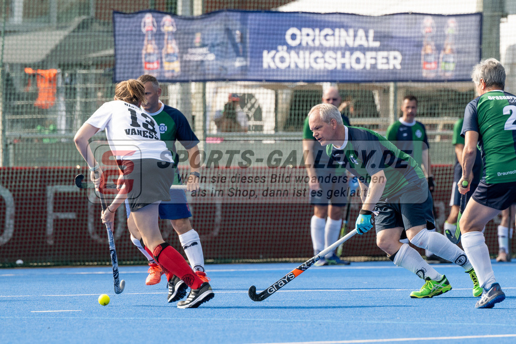 SFE_20240817_0058 | Krefeld, Deutschland, 17.08.2024:  European Cup for Recreational Hockey Players im KTHC Stadion Rot-Weiss Köln Tennis and Hockey Club am 17.08.2024 in Krefeld, Deutschland. (Foto von Stephan Fehrmann)Krefeld, Germany, 17.08.2024: European Cup for Recreational Hockey Players in KTHC Stadion Rot-Weiss Köln Tennis and Hockey Club at 17.08.2024 in Krefeld, Deutschland. (Foto from Stephan Fehrmann)