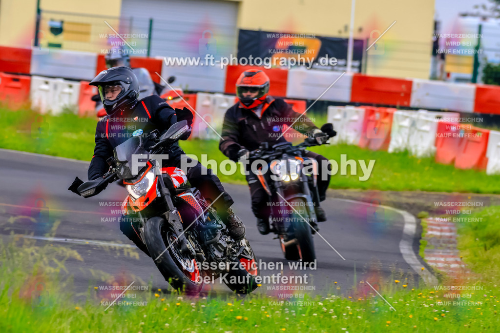 VBK-6659 | Hier findet Ihr Bilder von Touristenfahrten auf der Nürburgring Nordschleife oder von anderen Veranstaltungen die ich besucht habe. Viel Spass beim Durch Schauen 