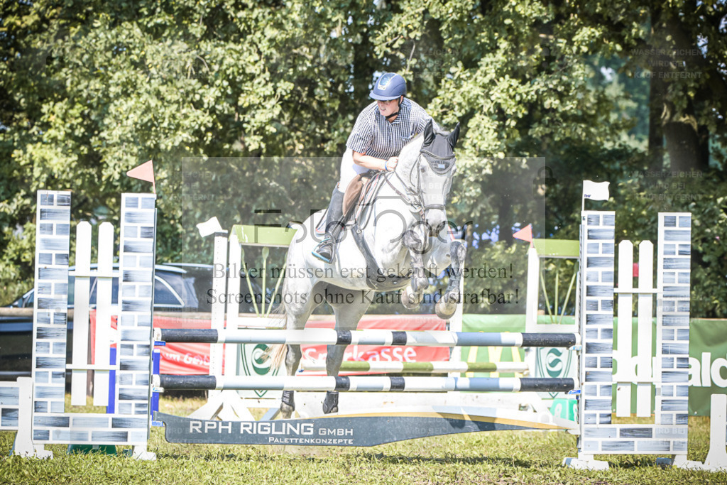 DOS_0004 | Entdecke hochwertige Reitturnierfotos von Foto Oger. Professionell, emotional und authentisch – jetzt Lieblingsmomente im Shop bestellen. - Realisiert mit Pictrs.com