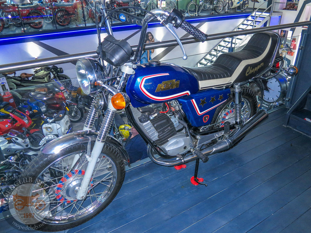 MopedmuseumNeumühl_151023_069 | Bildergalerie von Sport-Ereignissen aber auch von weiteren spannenden Dingen - nicht nur vom Niederrhein. In Anlehnung an den bekannten Spruch von Hanns Dieter Hüsch heißt das Motto: "Niederrhein ist überall".  - Realisiert mit Pictrs.com