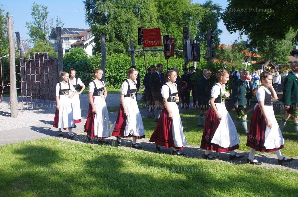 IMGP2870 | fotografiert von Axel PollmannLeonhardi Wallfahrt Benediktbeuern und Murnau, Fronleichnam, Fasching, Landschaft im Loisachtal und Benediktbeuern  - Realisiert mit Pictrs.com