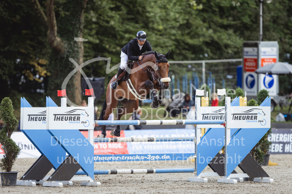 240915_OWLCh_Youngster7y-618 | Deine schönsten Turniermomente als professionelle Fotos! Entdecke hochwertige Pferdesport-Fotografie im Online-Shop. Jetzt Fotos finden & bestellen!