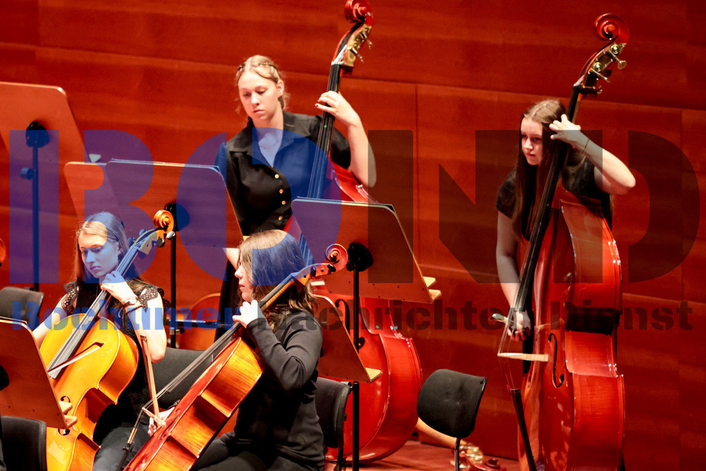 SES_BOCSIN20250609-7 | bond - Realisiert mit Pictrs.com