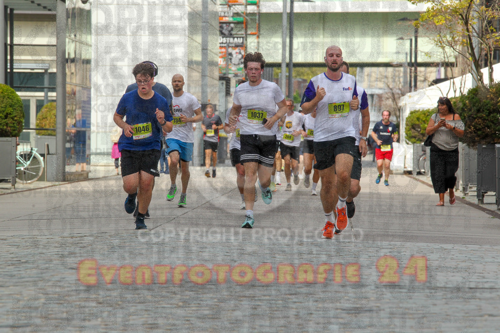 250920_1326_EV4_5544 | Sportfotografie im Rhein-Sieg Kreis, Köln, Bonn, NRW, Rheinland Pfalz, Hessen, etc. Unser Tätigkeitsfeld umfasst den Laufsport vom Volkslauf über den Marathon, Duathlon, Triathon bis zum Ultralauf wie Kölnpfad Ultra oder Schindertrail.