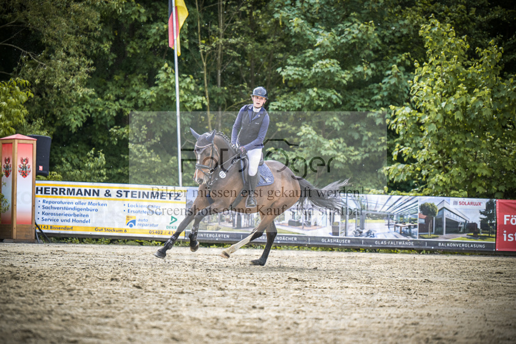 DOS_5572 | Entdecke hochwertige Reitturnierfotos von Foto Oger. Professionell, emotional und authentisch – jetzt Lieblingsmomente im Shop bestellen.Deutschlandweite Turnierfotografie. - Realisiert mit Pictrs.com