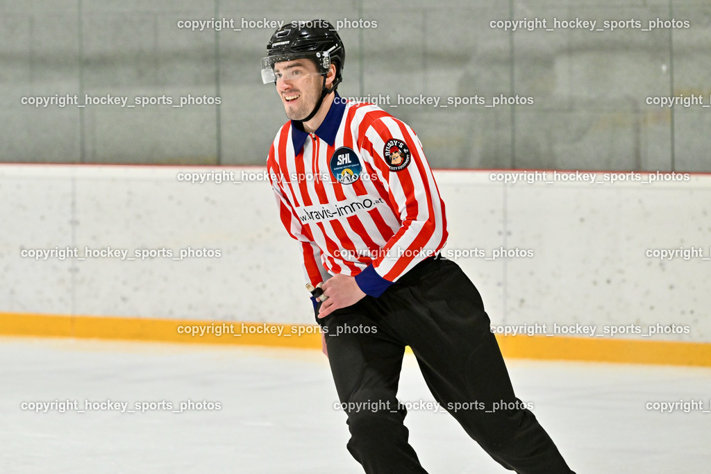 Kuss & Kuss Kings vs. Golden Bulls | Wolfgang Puff Referee, Kuss &amp; Kuss Kings vs. Golden Bulls, Kuss &amp; Kuss Kings vs. Golden Bulls am 30.05.2025 in Ferlach (HTC Eishalle Ferlach), Austria, (Photo by Bernd Stefan)