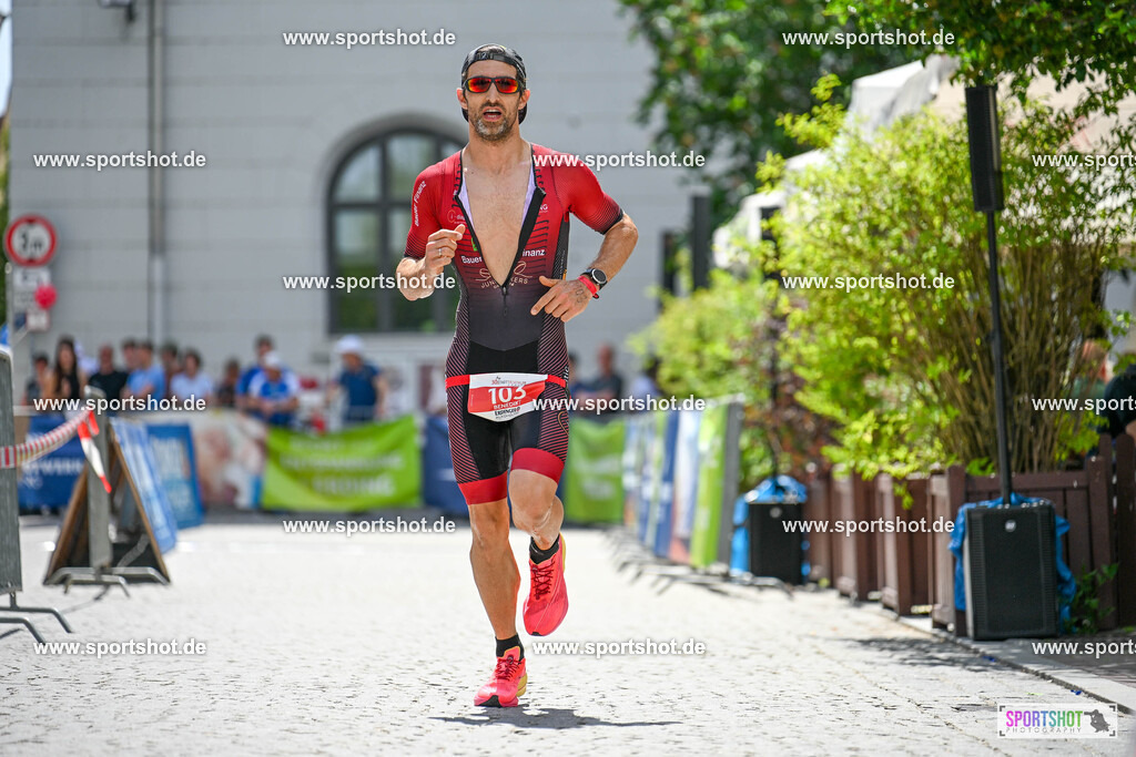 SZI_7280 | Stadttriathlon Erding 2025. #yourpictrs #sportshot_your_pictrs @Sportshotphotography #stadttriathlonerding Copyright: www.sportshot.de