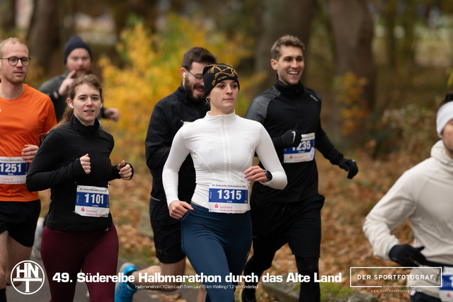 Süderelbe Halbmarathon 2025 I 09.11.2025 I Fotograf_DerSportfotograf.I 00415 | Der Sportfotograf. - Realisiert mit Pictrs.com