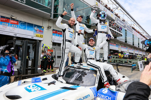 2016355 | (l.-r.): Adam Christodoulou, Bernd Schneider, Manuel Metzger, Maro Engel - Realisiert mit Pictrs.com