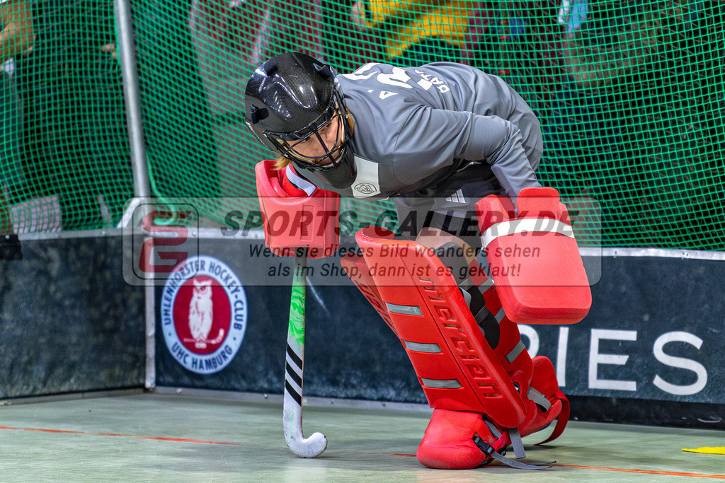 SM_2025-01-10_D5_-155 | 1.Bundesliga Hallenhockey  (W) UHC - DCADA  / 2:8 (0:2)