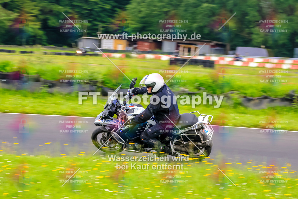 VBK-7176 | Hier findet Ihr Bilder von Touristenfahrten auf der Nürburgring Nordschleife oder von anderen Veranstaltungen die ich besucht habe. Viel Spass beim Durch Schauen 
