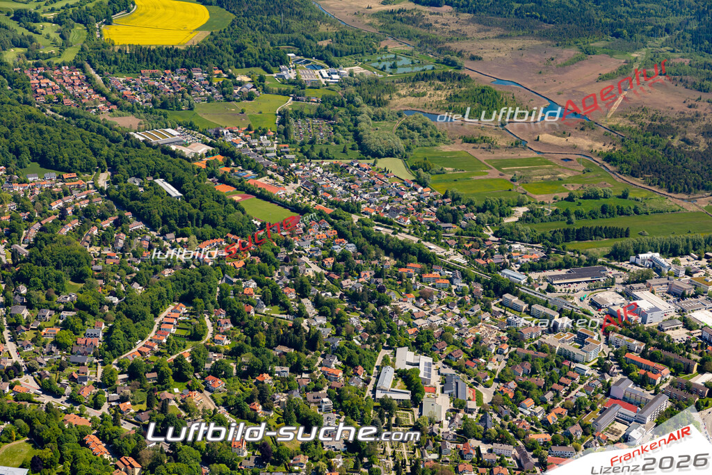 Aktuelles Luftbild von  Starnberg - Die Luftaufnahme wurde 2021 mittels UL-Flugzeug erstellt ( keine Drohne ) - hochauflösende Kamera-Systeme von  Canon -Beste Qualität - Für grossformatige Ausdrucke geeignet. Die Geschenkidee !