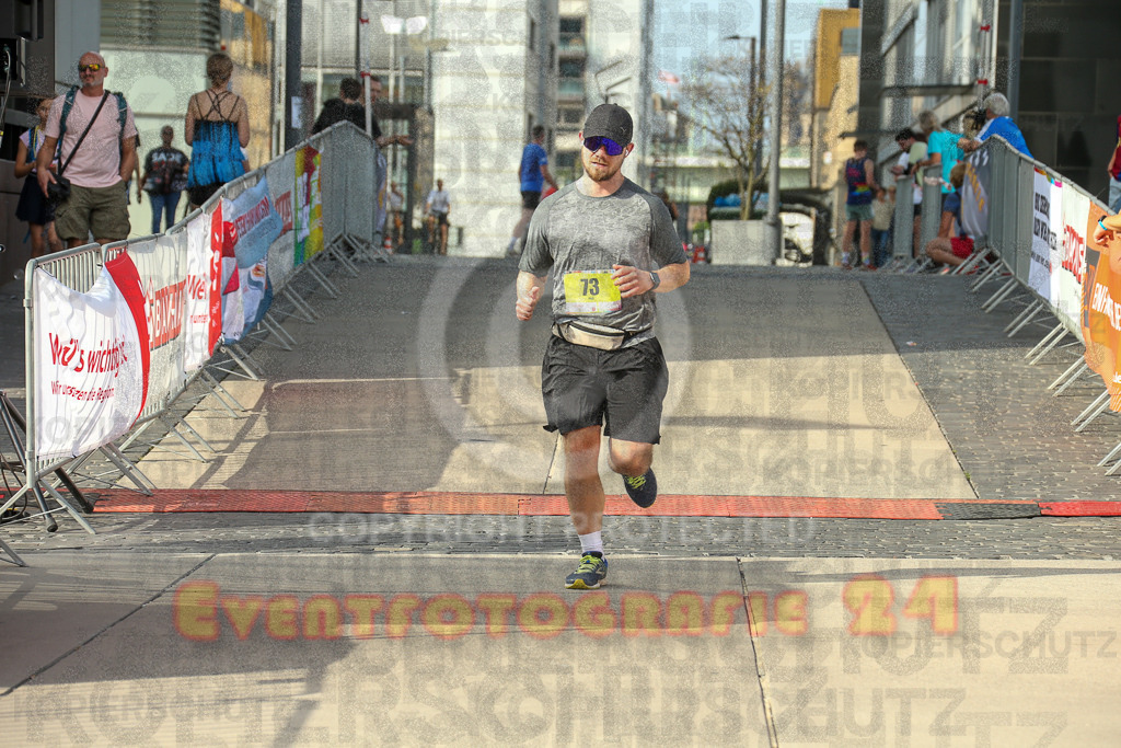 250920_1544_EX1_0594 | Sportfotografie im Rhein-Sieg Kreis, Köln, Bonn, NRW, Rheinland Pfalz, Hessen, etc. Unser Tätigkeitsfeld umfasst den Laufsport vom Volkslauf über den Marathon, Duathlon, Triathon bis zum Ultralauf wie Kölnpfad Ultra oder Schindertrail.