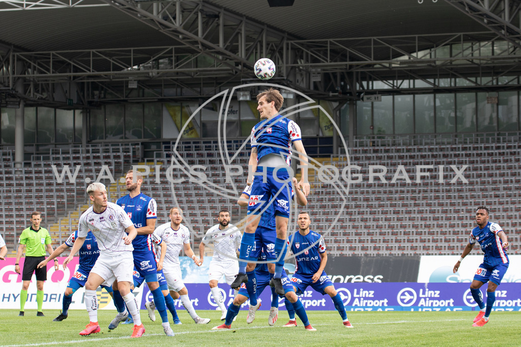  Blau Weiss Linz vs Austria Klagenfurt | LINZ, AUSTRIA,HPYBET 2. Liga, Runde 21 Blau Weiss Linz vs Austria Klagenfurt, Image shows Martin Kreuzriegler (BW Linz).
Photo: SMP/Andreas Willdoner