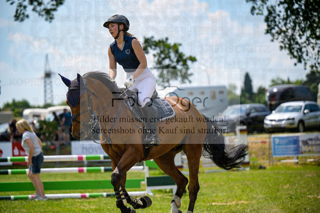 Reitturnier Voxtrup | Entdecke hochwertige Reitturnierfotos von Foto Oger. Professionell, emotional und authentisch – jetzt Lieblingsmomente im Shop bestellen.Deutschlandweite Turnierfotografie. - Realisiert mit Pictrs.com