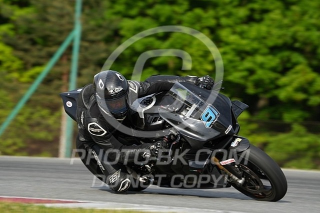 2024_05_03_PBK_13554 | Sportfotografie; SlowMotion; Video; Rennstrecke; Hafeneger; Speer; Racing; RSE; BMW; CBO; Trackday; Motorsportarena; Hockenheimring; Brno; Most; Barcelona; Valencia