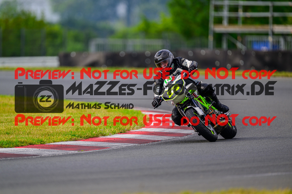 MaZZes_FotoMatrix_240724_6007705_2334 | GRUEN