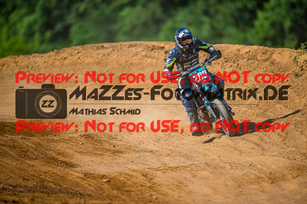 MaZZes_FotoMatrix_220528_5752 | Fotograf Mathias Schmid
Sportfotograf,
Eventfotograf,
Hochzeitsfotograf,
Portraitfotograf