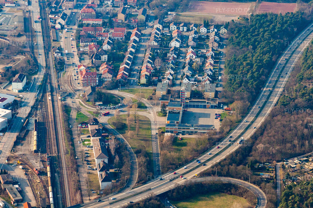 Luftbild: B36 im Ortsteil Rheinau in Mannheim im Bundesland Baden-Württemberg in Deutschland. Foto: IMG_25142.jpg vom 23.03.2010 durch Werner Riehm/FLY-FOTO.de