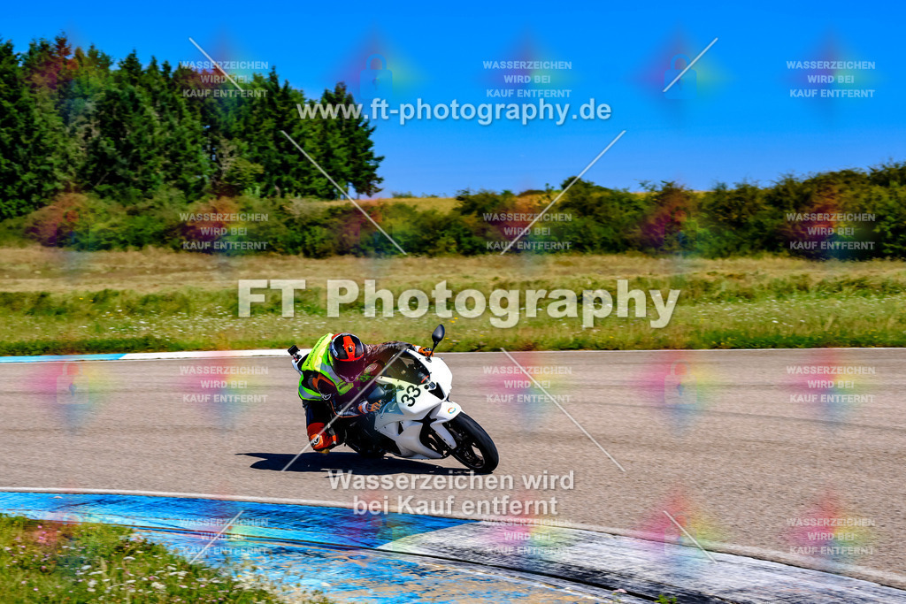 033-2904 | Hier findet Ihr Bilder von Touristenfahrten auf der Nürburgring Nordschleife oder von anderen Veranstaltungen die ich besucht habe. Viel Spass beim Durch Schauen 