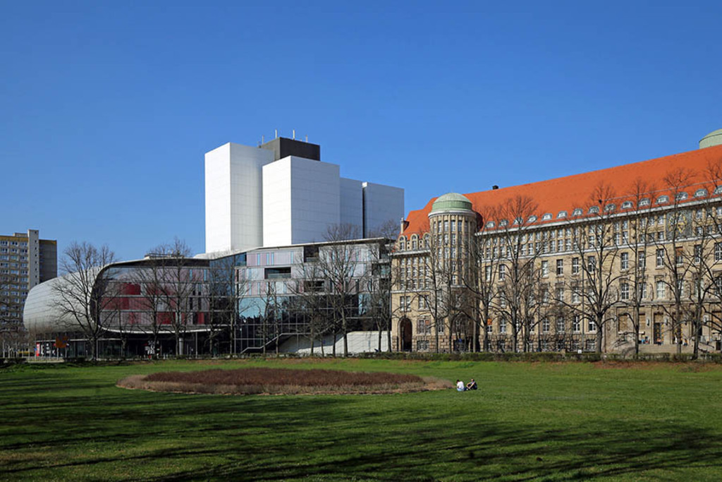 Bildlexikon Leipzig - Deutsche Nationalbibliothek | Das Team hinter BILDLEXIKON LEIPZIG bündelt historische wie aktuelle Informationen über die Stadt Leipzig in Text und Bild auf einer Plattform und stellt diese der interessierten Öffentlichkeit zur Verfügung.