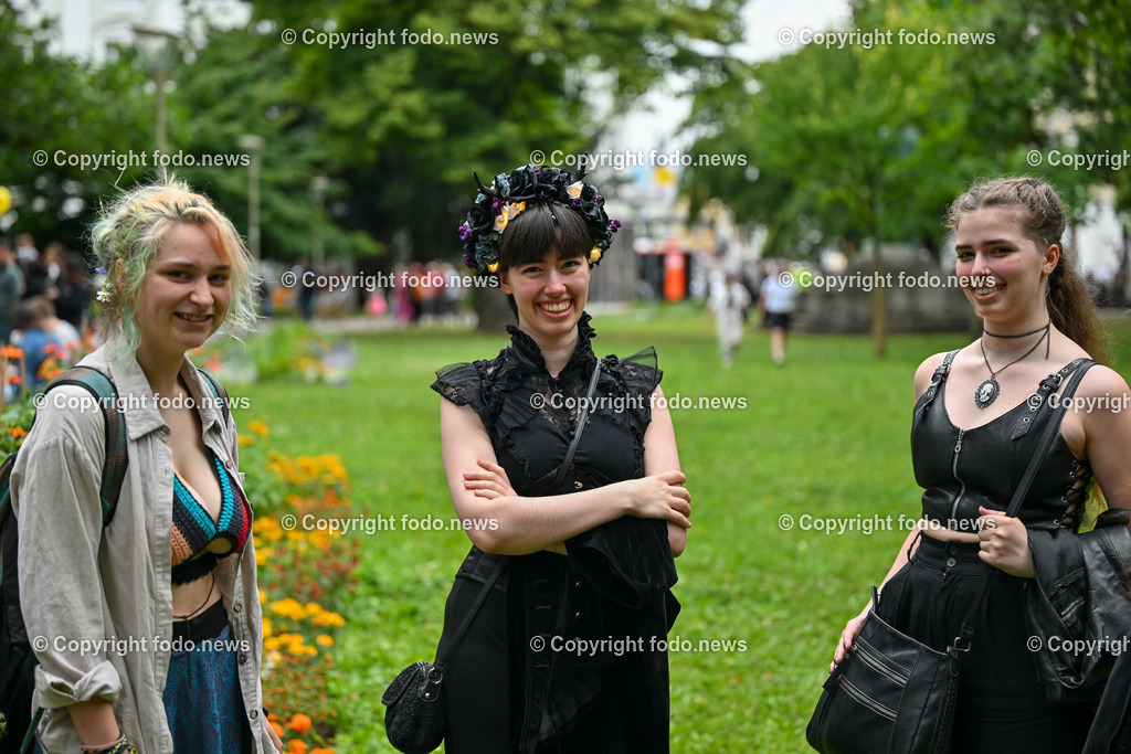 Linzpride 2023_ 24.06.2023-17 | 24.06.2023, Linz, AUT, Linzpride 2023, im Bild Teilnehmer an der Linzpride 2023