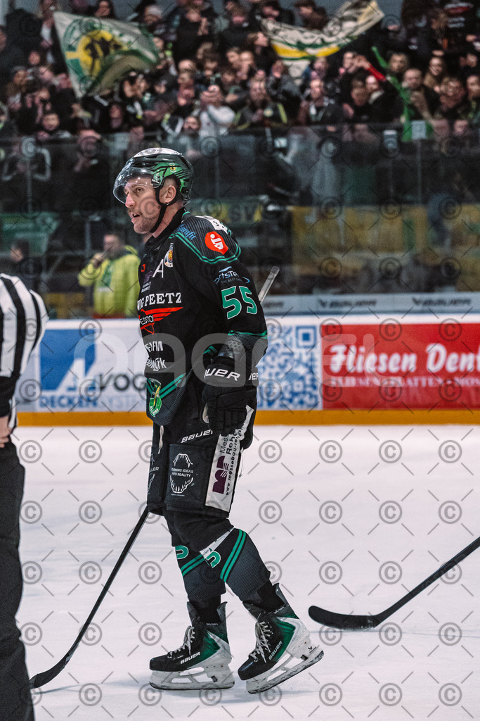 Alligators_vs_Memmingen_09_01_2026-59 | Höchstadt Alligators Fotogalerie: Eishockey-Action aus Franken. Professionelle Spielfotos, Portraits & Stadionbilder zum Download. Jetzt entdecken! - Realisiert mit Pictrs.com