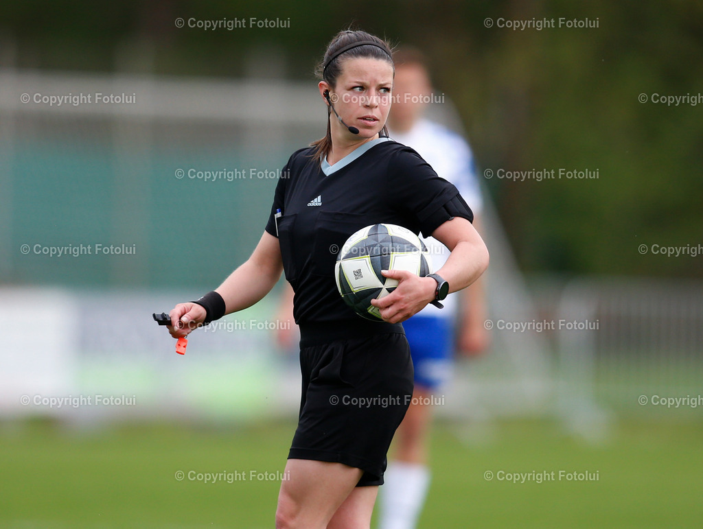 A_LUI_180426_08 | SPORT FUSSBALL REGIONALLIGA MITTE ASKOE OEDT-SK TREIBACH 18.04.2026 IM BILD:SCHIEDSRICHTERIN LENA HIRTL  FOTO:FOTOLUI