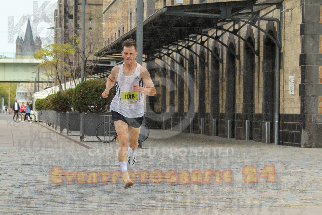 250920_1315_EV4_5167 | Sportfotografie im Rhein-Sieg Kreis, Köln, Bonn, NRW, Rheinland Pfalz, Hessen, etc. Unser Tätigkeitsfeld umfasst den Laufsport vom Volkslauf über den Marathon, Duathlon, Triathon bis zum Ultralauf wie Kölnpfad Ultra oder Schindertrail.