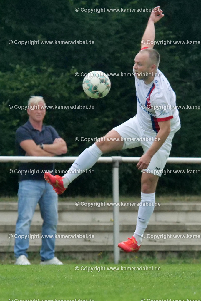 Fußball : TV Voerde - SUS 09 Dinslaken 2 am 21.07.2024 in Voerde | Fußball : TV Voerde - SUS 09 Dinslaken 2 am 21.07.2024 in Voerde - Realisiert mit Pictrs.com